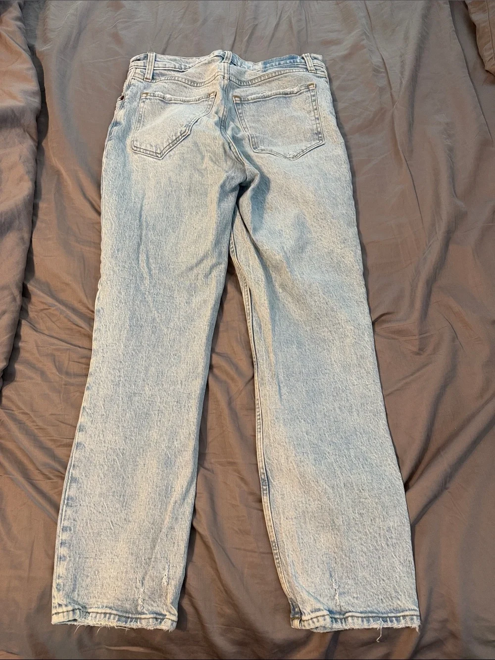 Abercrombie & Fitch The ‘90s Straight Ultra High Rise Jean